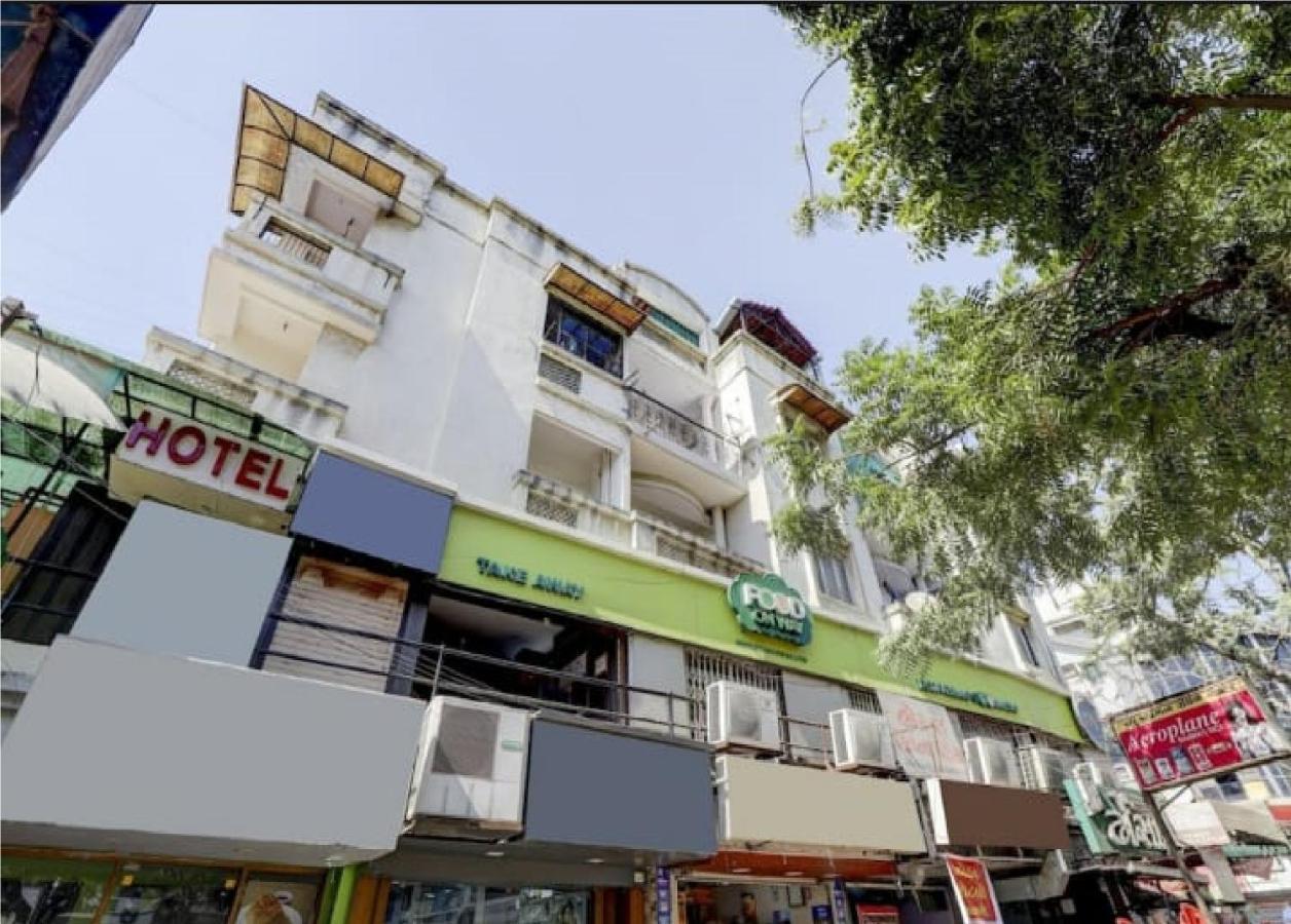 Hotel Krishna Palace Ahmedabad Buitenkant foto